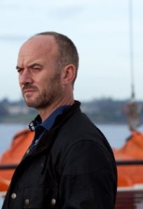 MV5BMTYwMzg2MzIwNl5BMl5BanBnXkFtZTcwMTk2NTIyNQ@@._V1._SY314_CR128,0,214,314_