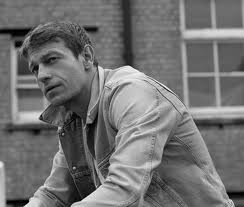 leo-gregory-bovver-green-street-24872200-244-207