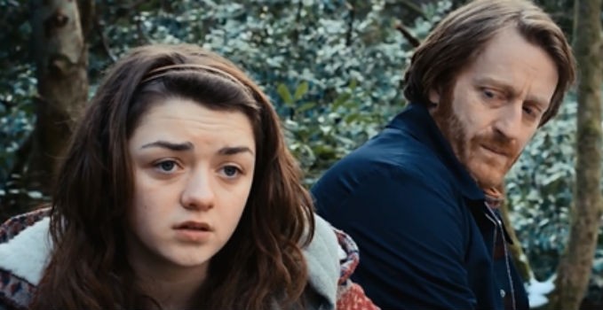 Maisie-Williams-Gold-679x350