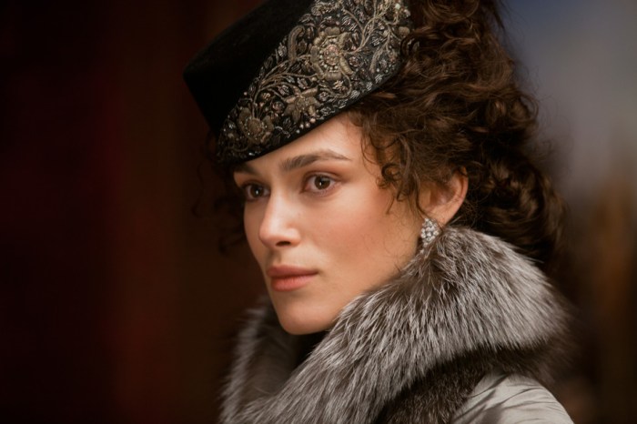 Keira-Knightley-in-Anna-Karenina-7