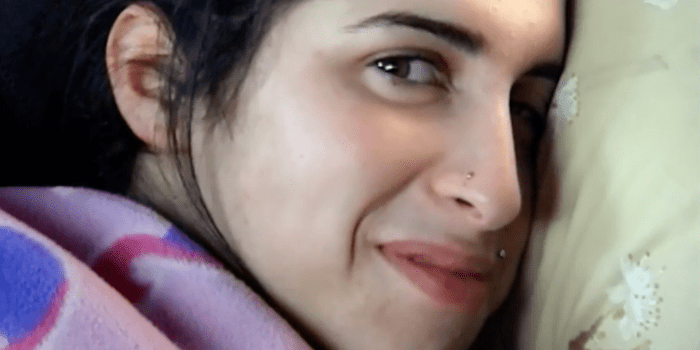 young-amy-winehouse-ponders-fame-in-first-trailer-for-new-documentary